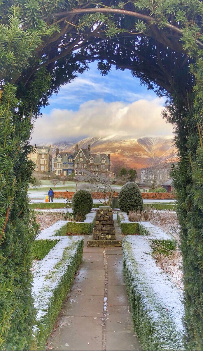Through the arch at Hope park ❤️ may need a click 😊