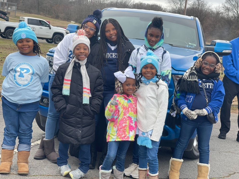 AMZChapter's tweet photo. AMZ Youth participated in the MLK MARADE on Monday, January 16th.  We collaborated with LR Sigma Beta Club! 
#ZetaPhiBeta #ZPhiB #ZPhiB1920 #ARZETAS #SCRZETAS #littlerock #littlerockarkansas #AmaZingArkansas #ZYA #ZYAYouth #ZetaYouthAffiliates #Pearlettes #Amicettes #Archonettes https://t.co/4iOet9h2qB