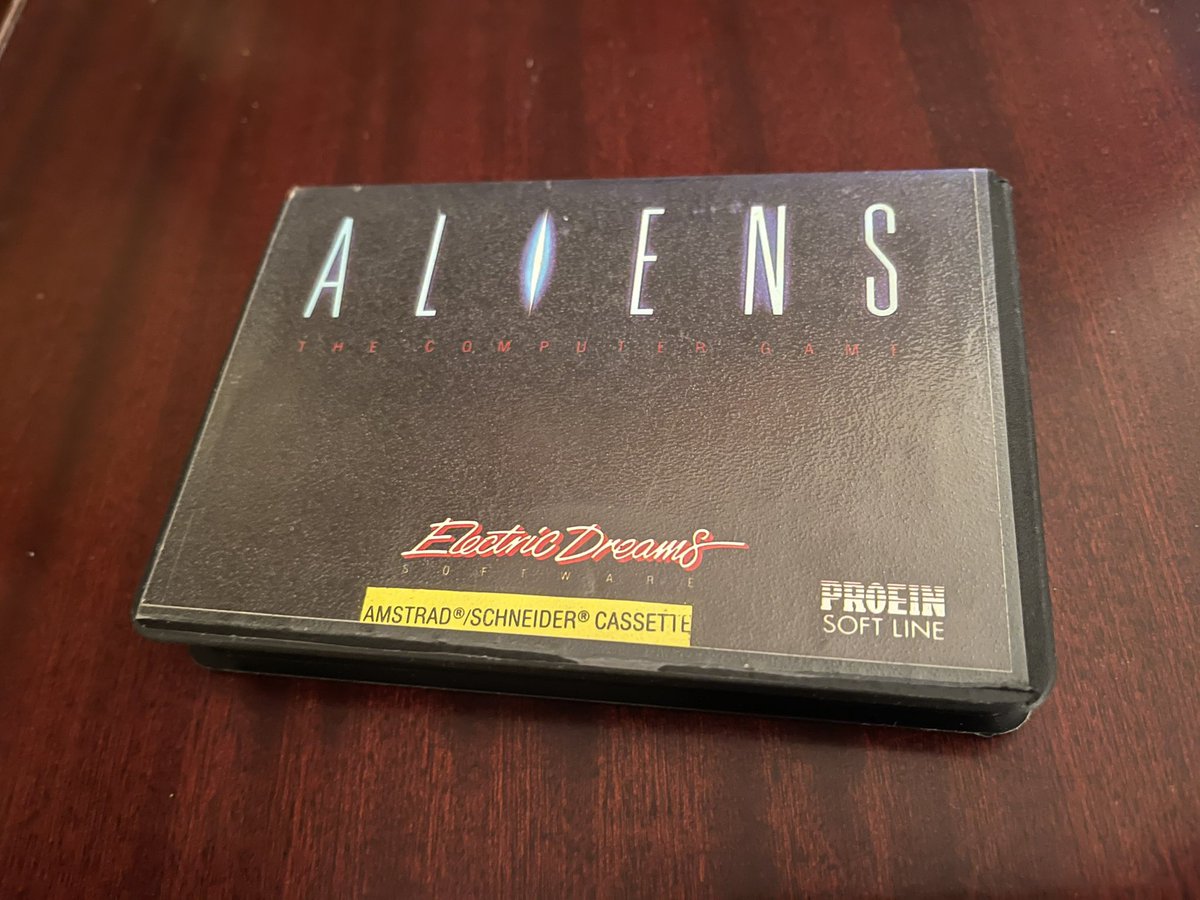 vasquiu's tweet photo. Toc toc! Hay algún xenomorfo al otro lado? #retro #RETROGAMING #proein #RetroComputing #amstrad #amstradcpc #cpc #retrogames https://t.co/ZhVcGHLME7