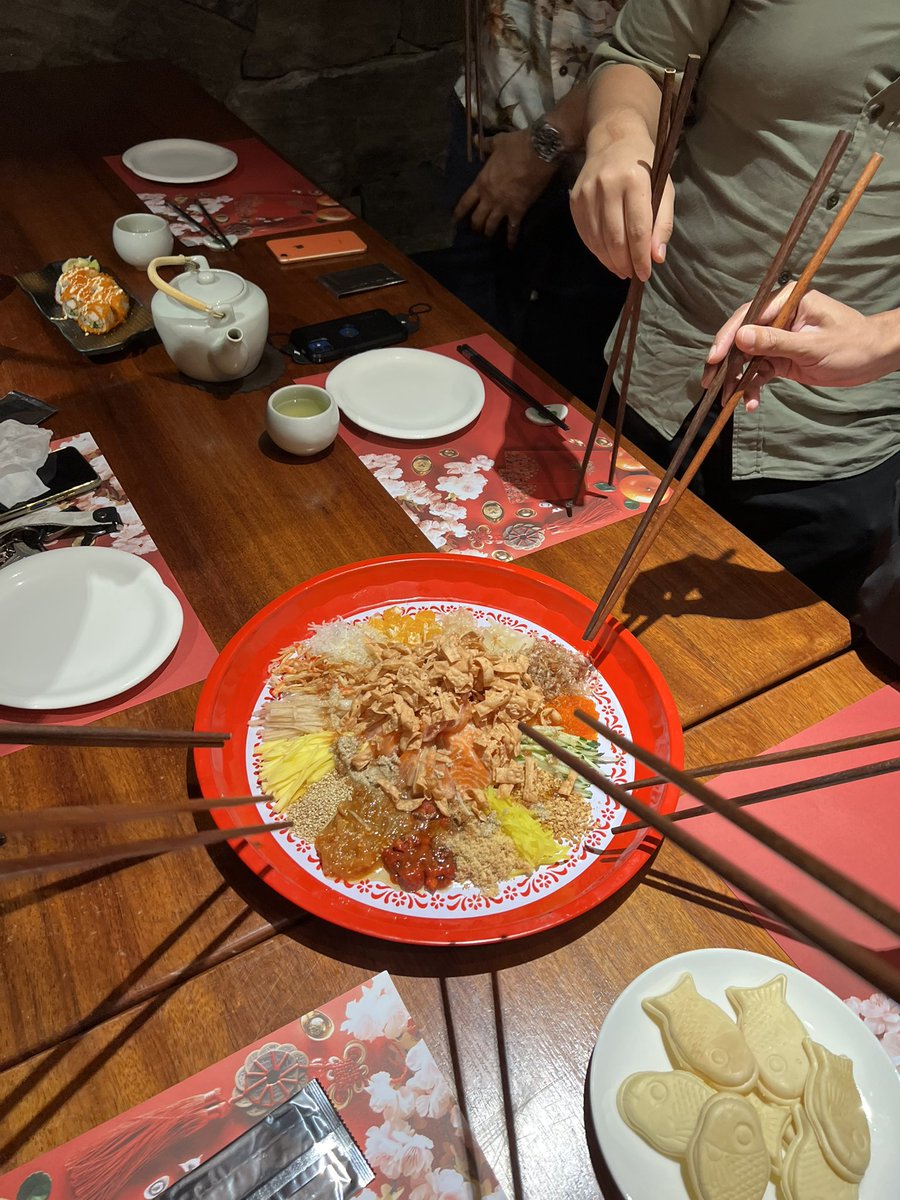 orpheuscapital's tweet photo. Orpheus Chinese New Year 🧧 & Farewell Dinner 😇
Thank you team for all the hardwork & dedication, we couldn’t have done this without all your contribution; this success belongs to the entire team.
All the best to all & Happy Chinese New Year 🧧
#OrpheusTeam
#GajiNow https://t.co/rViGDh0UQ0