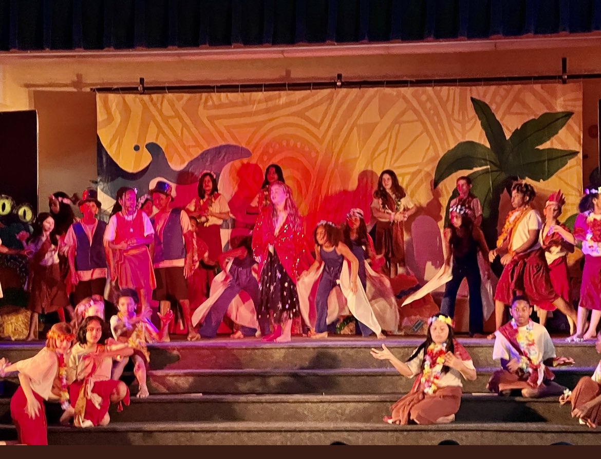It’s happening! The theatre production of Moana is live! Parents, staff, families and friends are here to support their students and staff.  Magic happens daily at WashinGTon! But tonight, it’s really special! 🥰🌺