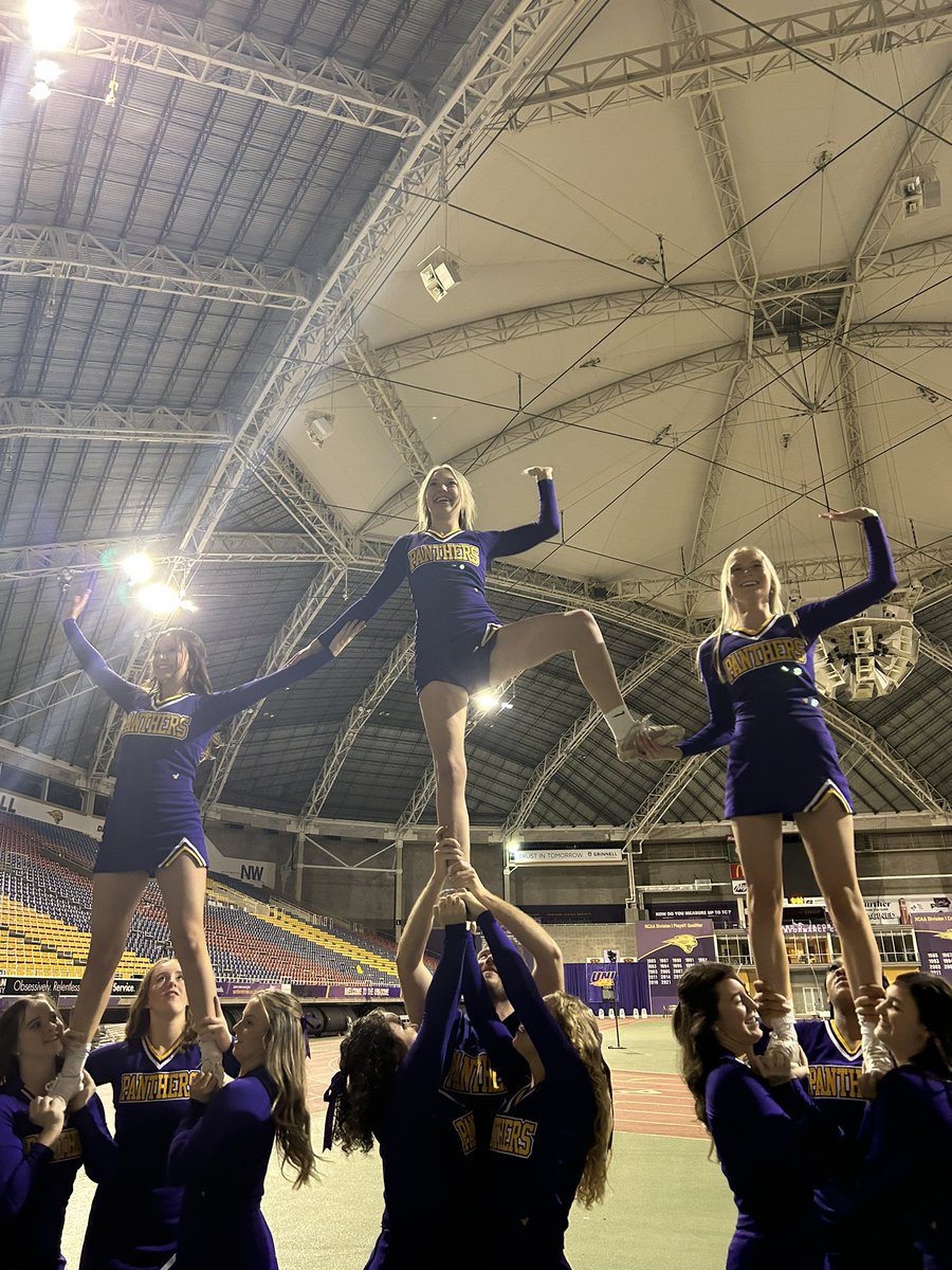 UNICheerleading's tweet photo. Warming up for the @UNIwbb game tonight at 6!! πΎ @UNIAthletics #EverLoyal #GoCats #UNICheer https://t.co/d0wbdUDF8A