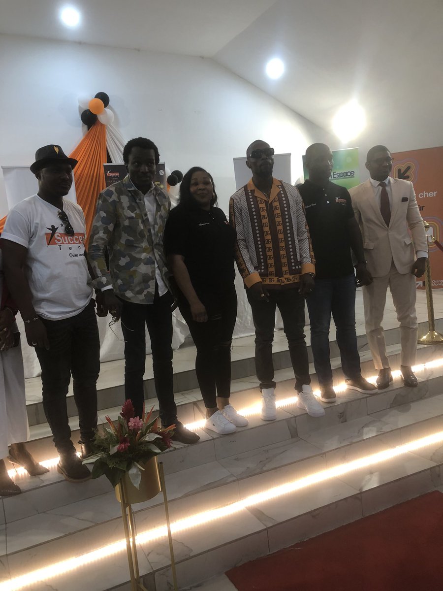 CI_Orange's tweet photo. RDV le 18 février 2023 à partir de 16H au palais de la Culture d’Abidjan pour vivre ce grand concert de la star du Coupé décalé, @sergebeynaud.
#LaVieEstZo #ConcertOrange https://t.co/MmvMZxoIi5