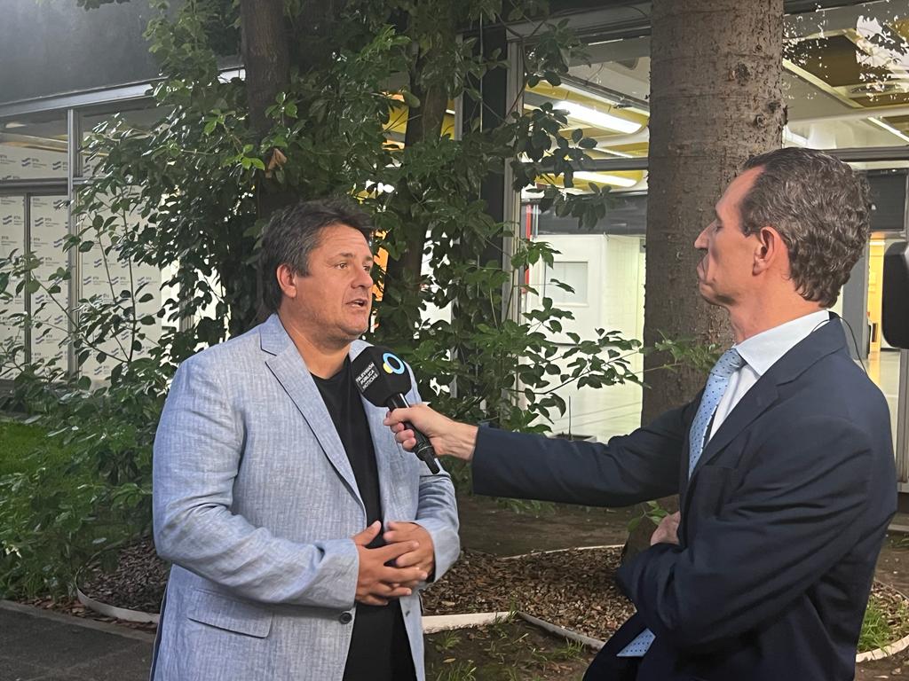MarianoGaidoOk's tweet photo. La #FNDLC2023 va a estar buenísima y todos quieren venir! Hoy, con gran orgullo, recorrimos medios nacionales compartiendo las novedades.
Nos posicionamos como un destino turístico, que crece cada vez más. https://t.co/BnV64zzmpv