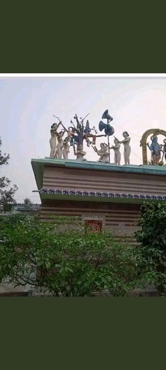 obcmsabha's tweet photo. जिन मंदिरो को पवित्र समझते हो उन पर अश्लील तस्वीरें लगा रखी है किसलिए? किसी महिला आहत गैंग की आस्था आहत नही होगी?यह पुरुषों की भीड़ जुटाने का अश्लील तरीका है?क्या किसी संघी महिला ग्रुप की भावनाओं को चोट नहीं पहुँची?नास्तिक सच बोलेंगे तो भावनाएं तुरंत आहत होंगी,बलात्कार से ठीक है. https://t.co/uFetI5qLdK