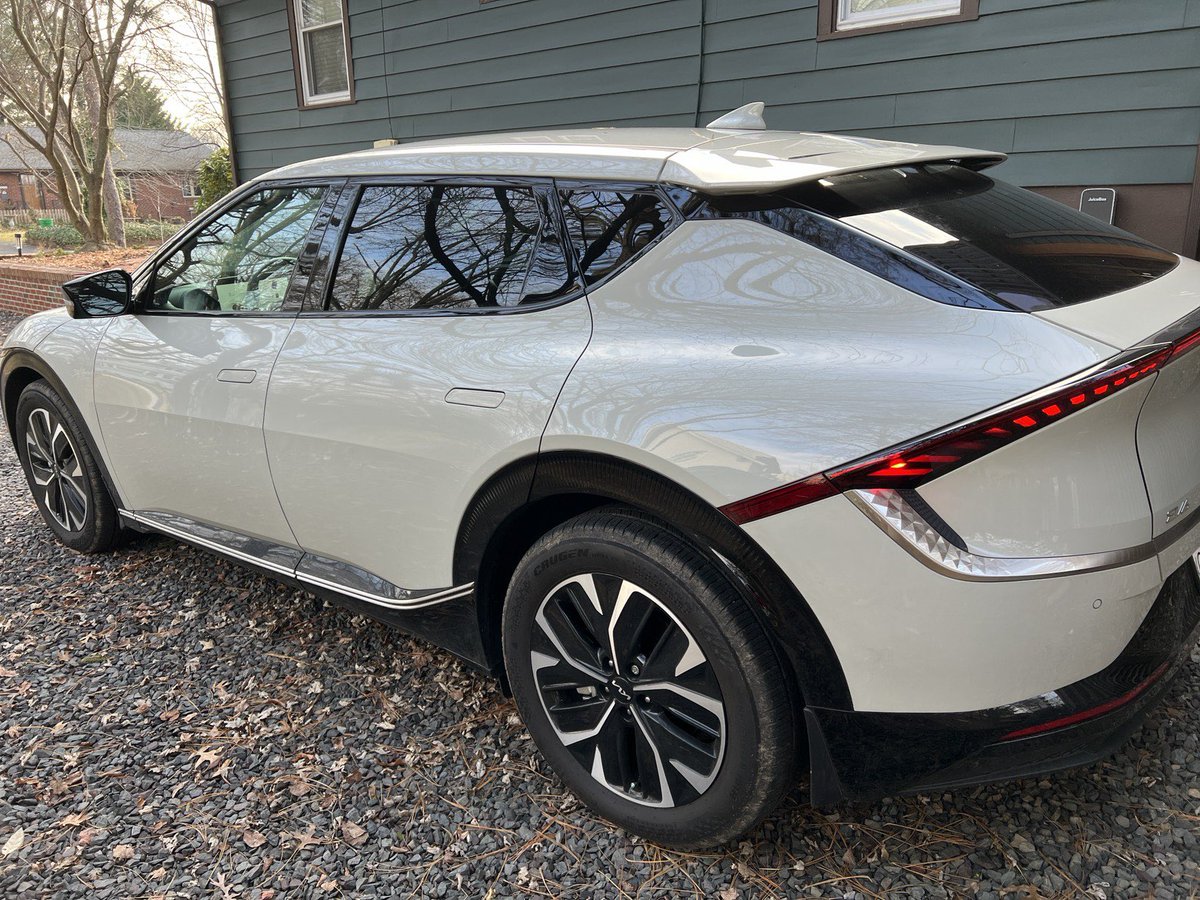 My spouse’s Kia gets way more looks, interest, and compliments than our Tesla ever did. #EV6