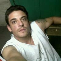 #Justicia por Luz González!, ella no aguanto más vivir y se suicidó!. Su padrastro Ariel Alfredo Gutierrez la abusaba, por eso ella se mató. Ya tenía antecedentes en otro pueblo, Está prófugo. Que la justicia haga algo por favor! QEPD Luz😔  

su face: facebook.com/profile.php?id…