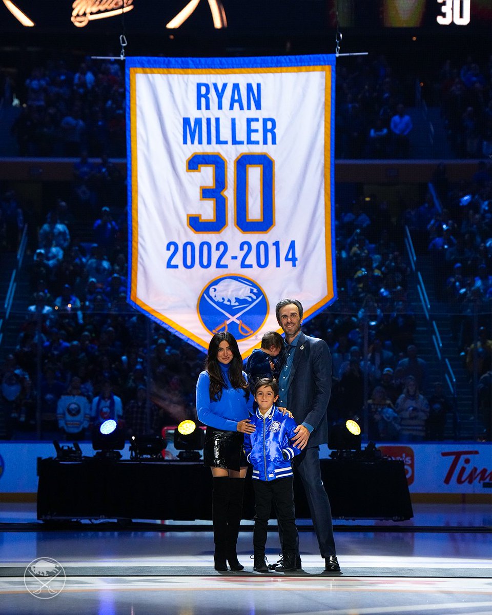 BuffaloSabres's tweet image. It's official. 🤩

@RyanMiller3039 is home.