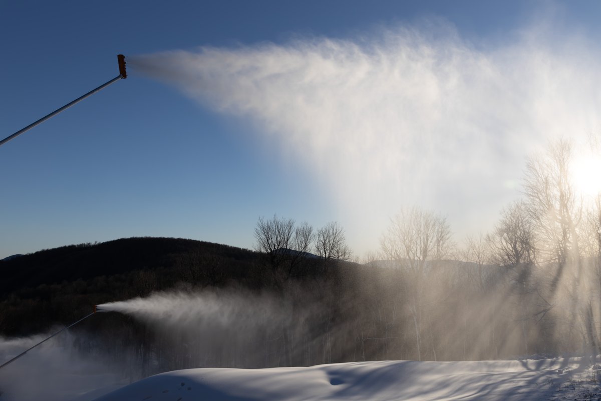 windhammountain's tweet photo. VOTE for Windham Mountain in @saminfo's 2023 I AM A Snowmaker contest! Viewers can vote once daily between now and 1/23.
Watch & Vote: https://t.co/uyuNk6qYBN
#IAmaSnowmaker #HKD @Snowmaking https://t.co/for024dts7