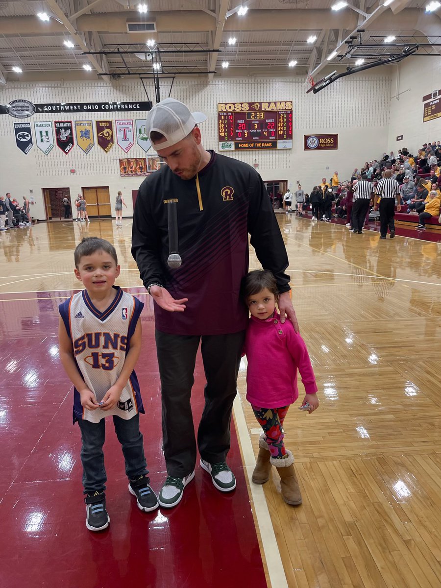 djetrayn's tweet photo. Had the chance to make it back to my hometown of Ross last night to visit and emcee the Ladies game. 

I love this event each year. See you next week for Men’s Senior night ✊🏼

BIG shout outs to @RossRamsAD @RossLadyRamsBB @RossLocalSuper @RossRams1 https://t.co/LZvIXgZtpW