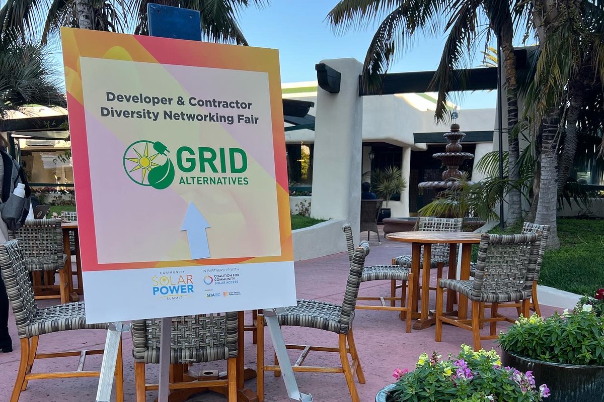 GRID's tweet photo. Today we hosted a @REPlusEvents Diversity Networking Fair for minority-owned businesses to meet with top industry developers. Community solar continues to be one of the fastest-growing sectors in the clean energy economy! A jolt of energy toward a renewable future for all! https://t.co/3VYPWFZvZV