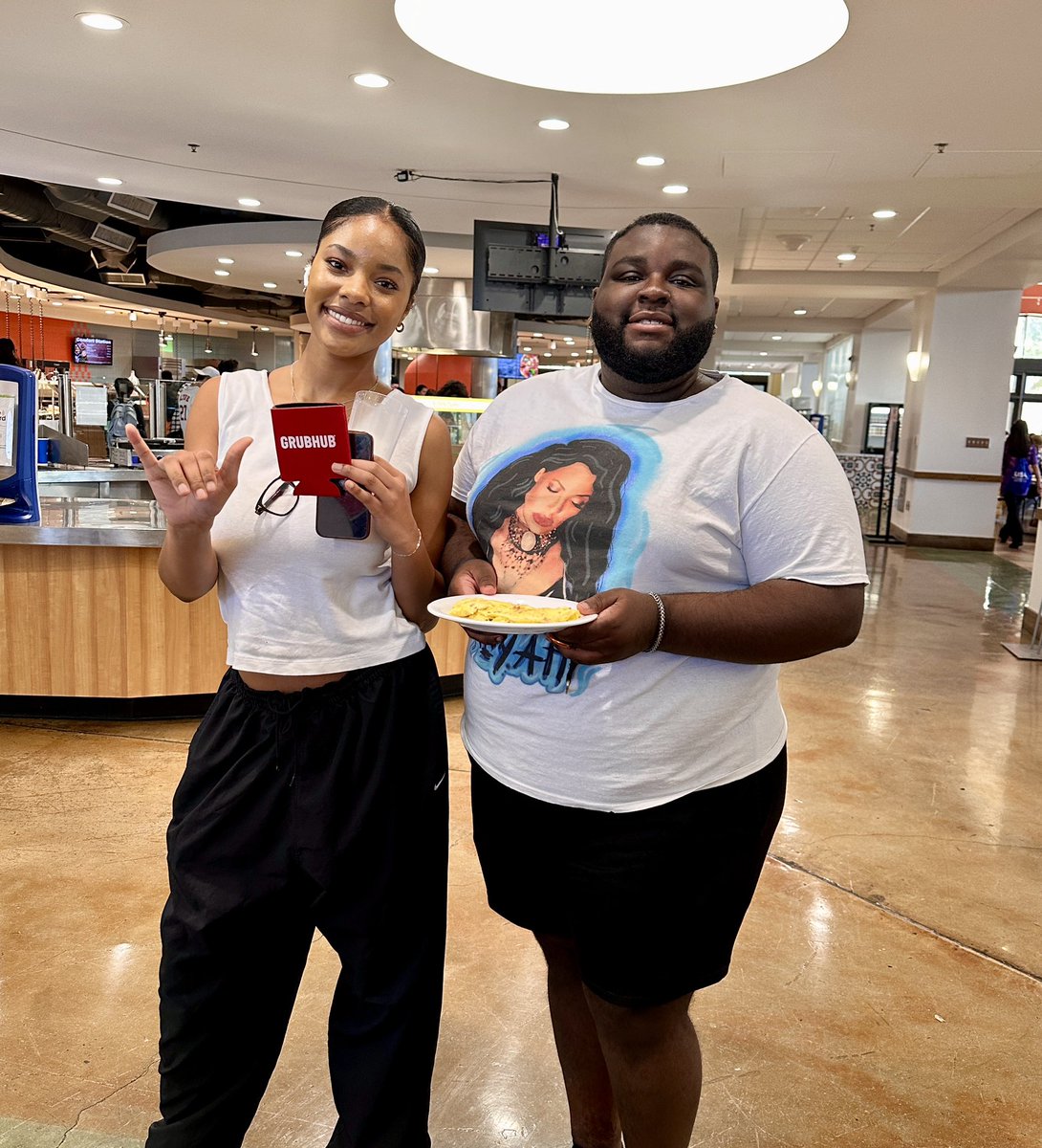 UTSADining's tweet photo. Thanks for kicking off the semester with us at Roadrunner Café today, ‘Runners! 🎉

We had so much fun giving out SWAG and enjoying the pop-up açaí bowl bar. Stay tuned for more fun events this semester! 

#utsa #utsadining #roadrunnerdays #utsa26 #utsaevents #rrdays https://t.co/oRJu1oe2g0