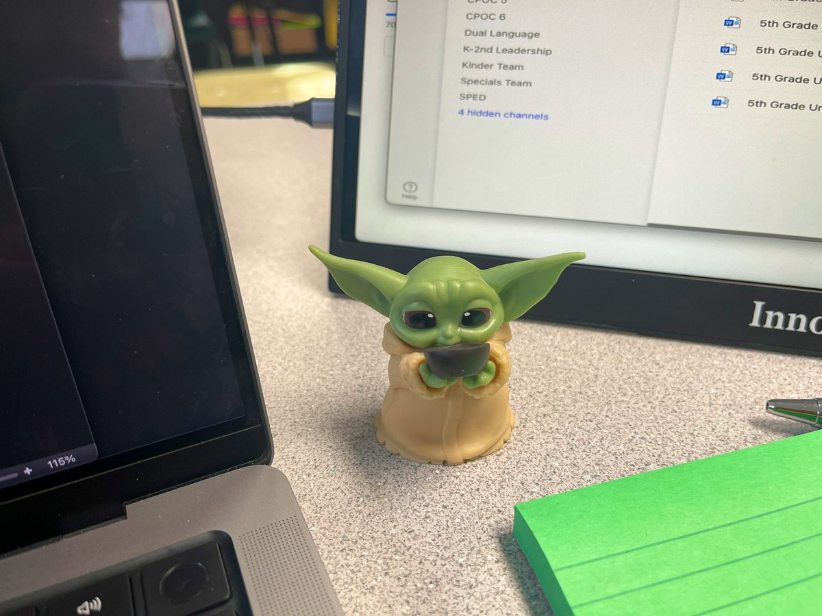 genevie79cr's tweet image. It’s Disney day @LasPalmasEISD as we spread our magic for #NoNameCallingWeek! I spotted Stitch learning and offering a helping hand in 4th grade and Baby Yoda watched over my planning!! #LPEPawsUp #LPLS4Girls