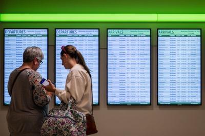 CreativeRPOhio's tweet photo. Federal law guarantees that passengers will be refunded or reimbursed. But they’ll need receipts and patience, as thousands of people file claims from the holiday travel meltdown. https://t.co/EAT6O8buxl https://t.co/h2vVFghi1M