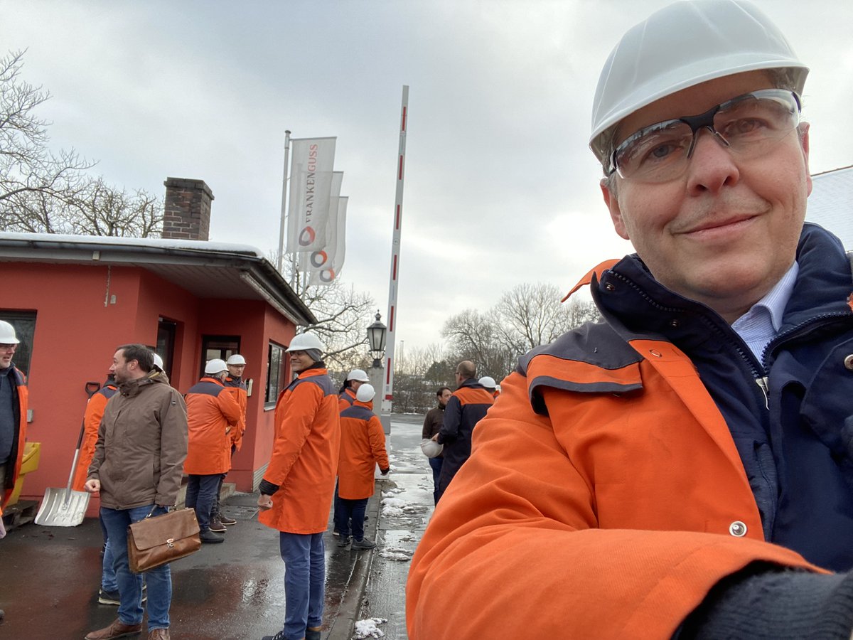 Lothar_Pfeuffer's tweet photo. TTZ-Arbeitskreis bei Franken Guss, Aluminium- &amp; Eisen-Gießerei, Kitzingen. Lohn- &amp; Energiekosten fordern Anstrengungen um international weiter wettbewerbsfähig zu bleiben. Heute Unternehmeraustausch für #Technologietransferzentrum TTZ-KT.
@HubertAiwanger, @BayStMWi @StMWK_Bayern https://t.co/eGuJSZIPmL
