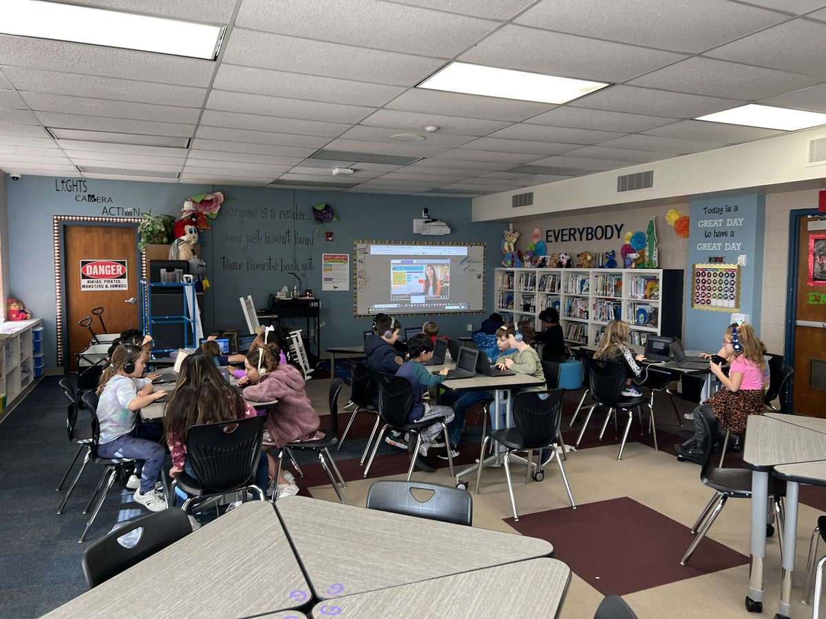 Stacie Farr tweet media