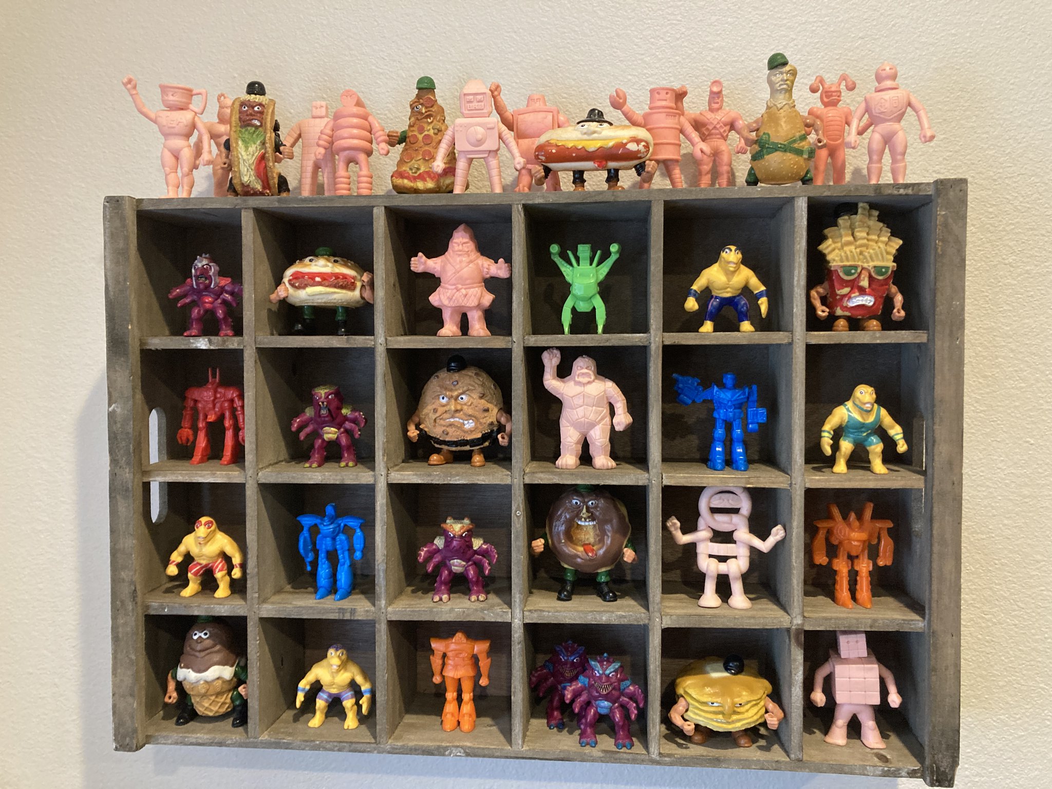 The Mt Airy Lodge jingle plays on loop in my head on Twitter