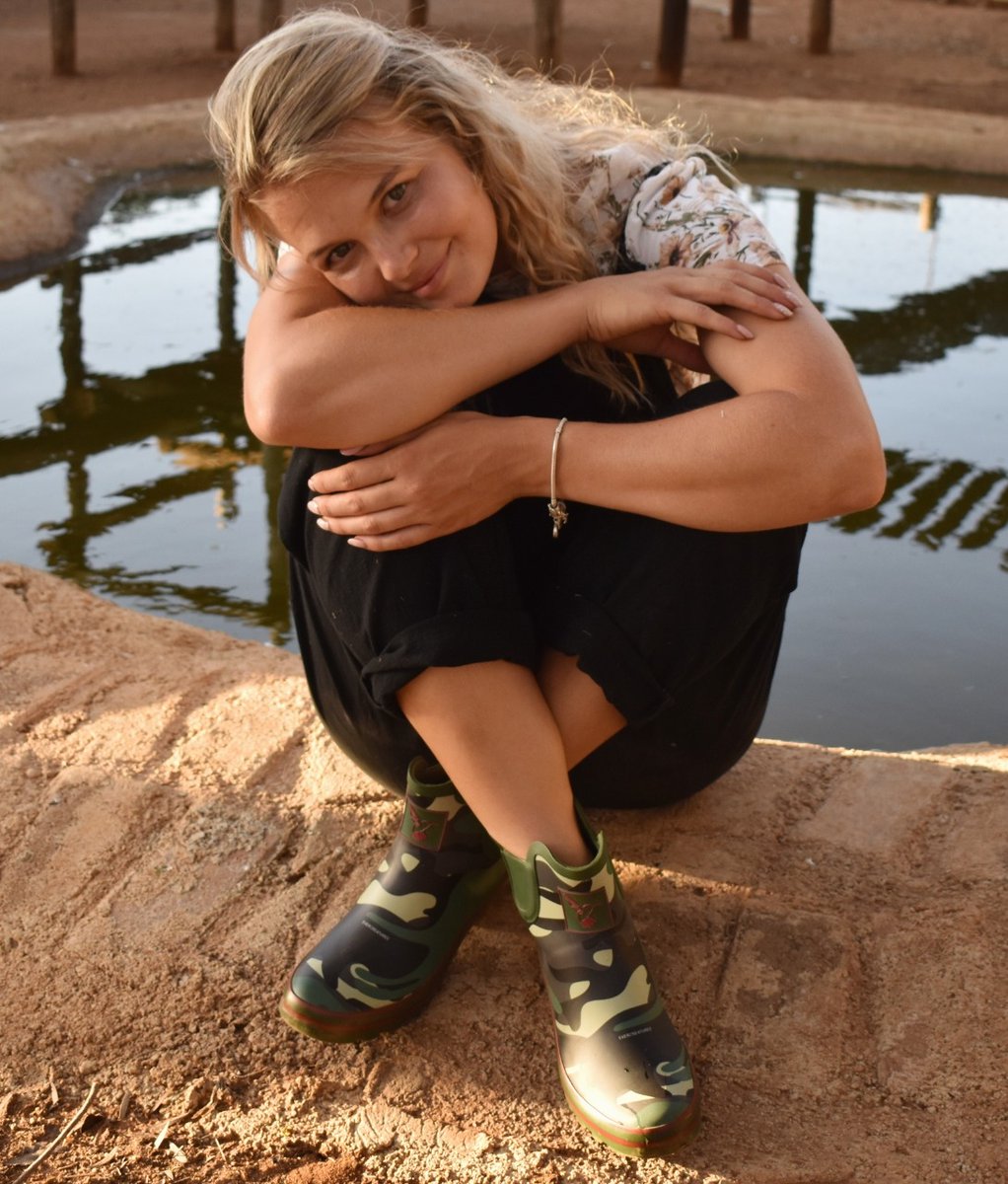 evercreatures's tweet image. Our lovely customer tagged us last week over in South Africa...how our boots get around!

#camowellies #LoveMyEvercreatures #wellies #countryside #nature #eco #vegan #style #love #TFLers #tweegram #photooftheday #20likes #amazing #like4like #look #instalike