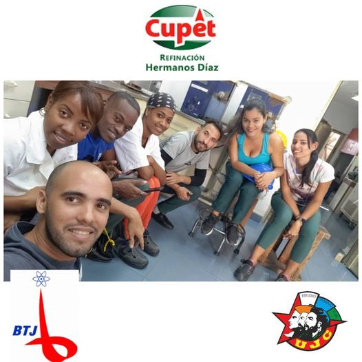 REFHDSCU's tweet photo. Nuestros jóvenes Refineros, #VanConTodo, siempre comprometidos con la tarea que emprenden, ellos son el relevo, son el futuro y el #OrgulloPetrolero de la #RefineríaHermanosDiaz #UJC #SantiagoDeCuba #PetrolerosPorCuba https://t.co/oP6iqpwOnd