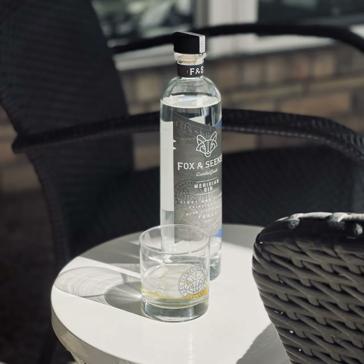 foxandseeker's tweet photo. ChatGPT wrote us a limerick about Meridian Gin:
.
A gin from Meridian, oh so swell
Made with botanicals, can't you tell
Juniper and spice
Tastes nice on ice
In a martini, it's quite a spell. https://t.co/7E8oGE2AKz