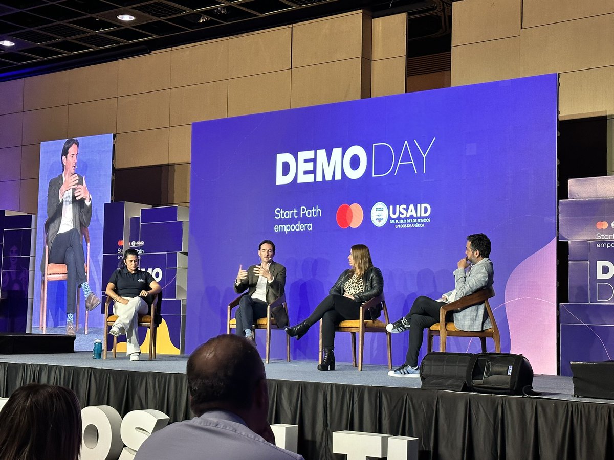 Start Path Empodera tweet media