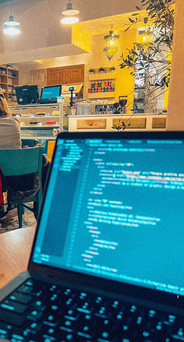 tipiex's tweet image. Nema odmora. 😅#coffeeandcoding