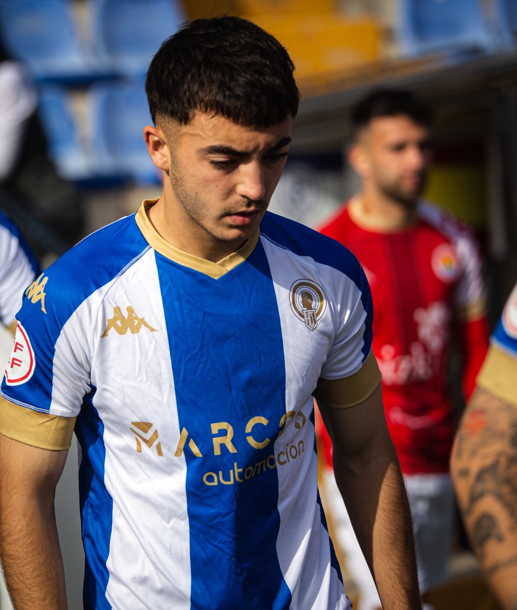 🤩 Debut en liga de 𝗠𝗮𝗻𝘂 𝗡𝗮𝘃𝗮𝗿𝗿𝗼

💙#MachoHércules 🤍