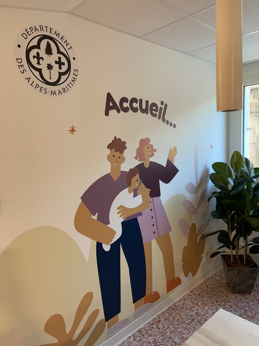 Caf06_actus's tweet photo. 🎉 1000 vœux de succès à la Maison des Alpes-Maritimes des 1000 premiers jours inaugurée ce jour à Nice en présence de M. Boris Cyrulnik. Un beau lieu-ressource soutenu par la #caf06 pour développer des actions et projets pour les familles niçoises. #naissance🤰🏻#parentalité👨‍🍼 https://t.co/Szx3DHXTJ1