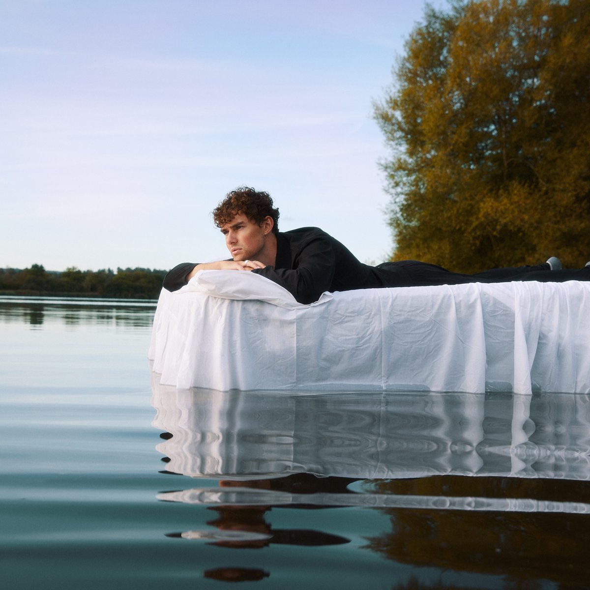 Oculate UK (@oculateuk) on Twitter photo Hackney-born and raised artist Bertie Newman (<a href="/bertienewmusic/">Bertie Newman</a>) is kickstarting 2023 with a passionate and gentle flicker that comes straight from the heart in the form of 'I Will'.
🔗 - oculate.uk/archive/bertie… Hackney-born and raised artist Bertie Newman (<a href="/bertienewmusic/">Bertie Newman</a>) is kickstarting 2023 with a passionate and gentle flicker that comes straight from the heart in the form of 'I Will'.
🔗 - oculate.uk/archive/bertie…