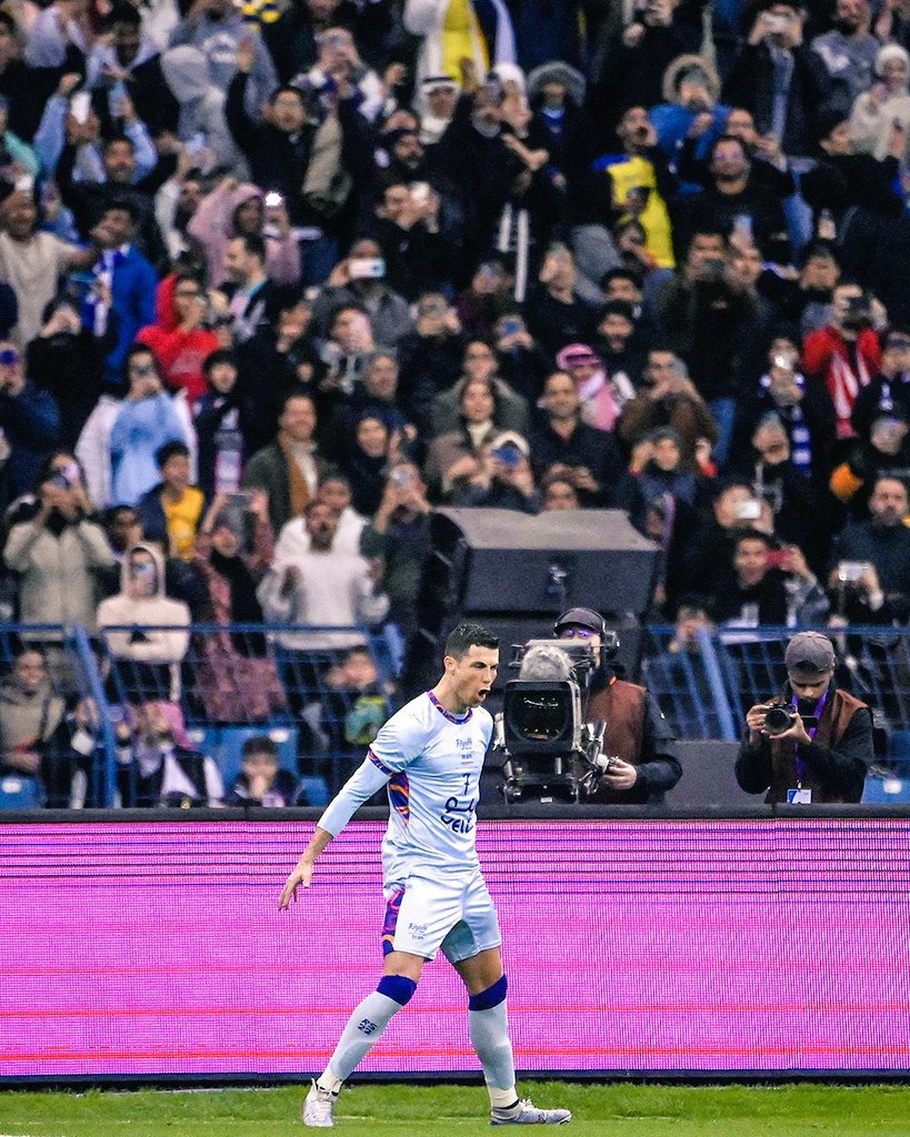Ki_ranjc's tweet photo. The G.O.A.Ts #𓃵𓃵 
@Cristiano
@imessi
.
.
All time favourite player is RONALDO as always 🤟#THEGOAT🐐 https://t.co/xMbGLB5Frm