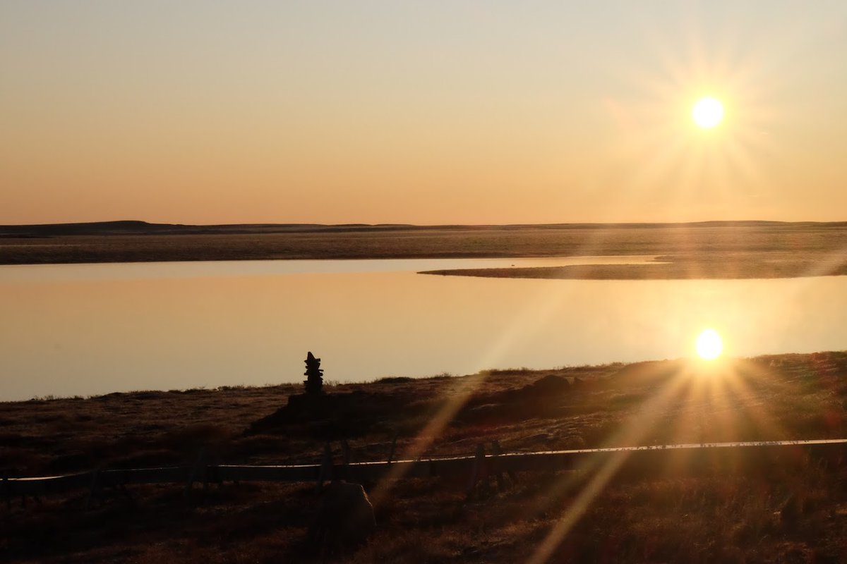 nina_morrell's tweet photo. @BWJones Where there's nothing for the wind to catch on but your ears. Nunavut tundra https://t.co/4y8zr9sNvF