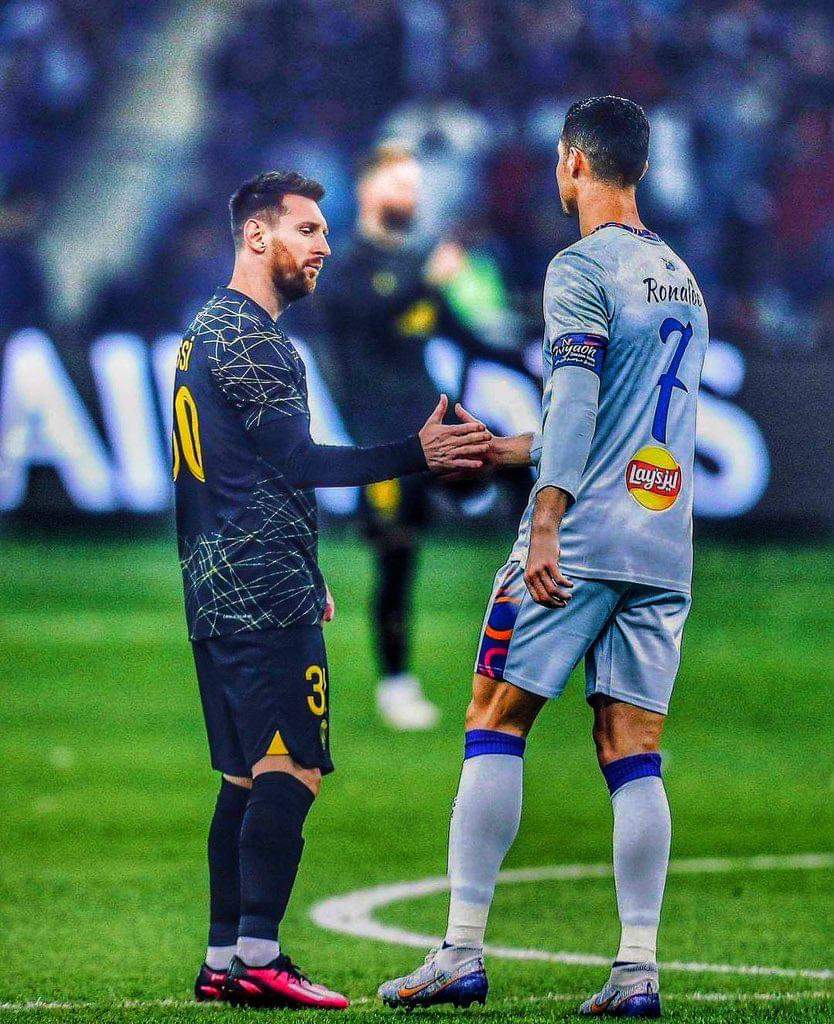 Gemma921218's tweet photo. Best Picture that you will see today😍 the GOAT's in Friendly Match
#RiyadhSeason
#CR7𓃵
#Messi𓃵 https://t.co/XzQe2sVNNV