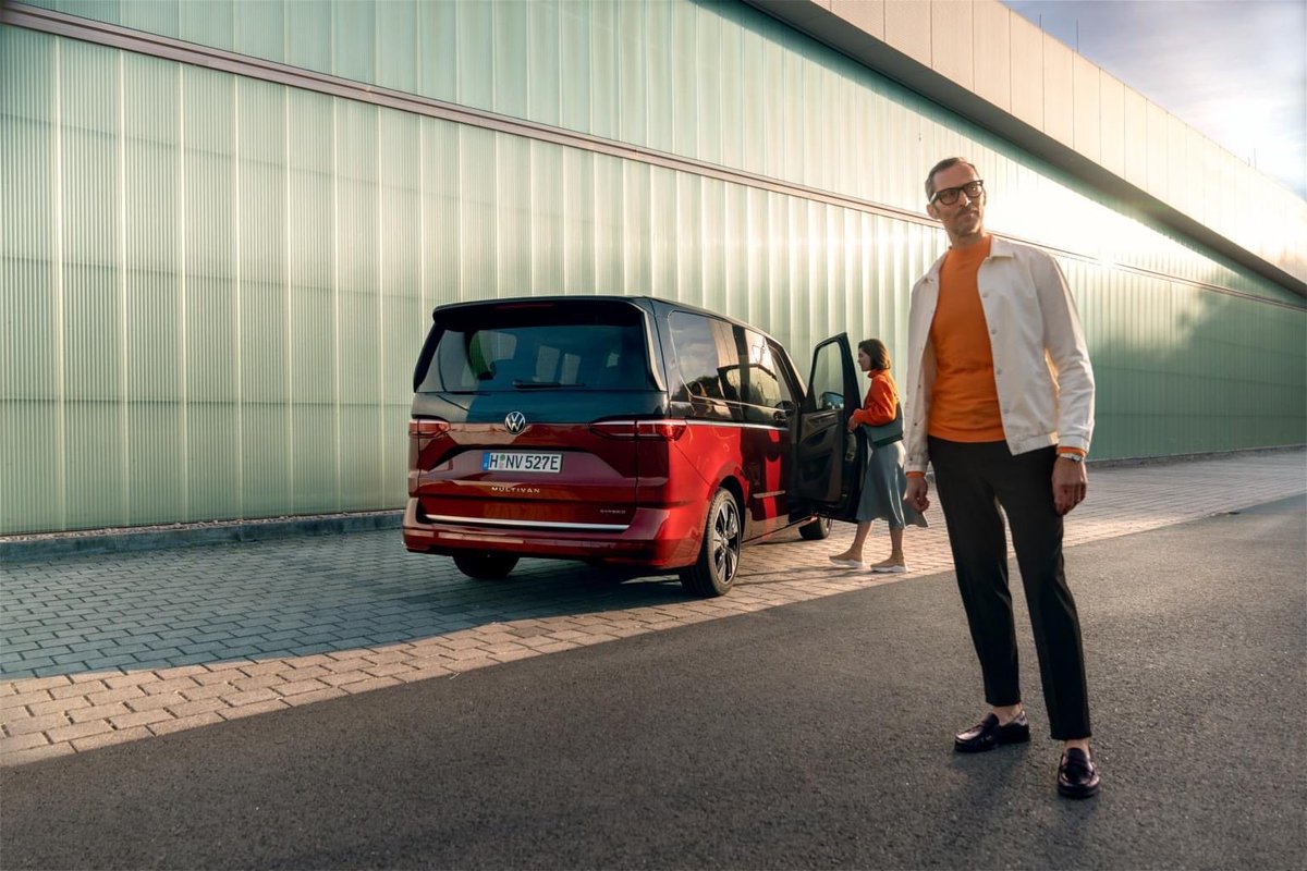 With flexible interior, seven seats and 469 litres of luggage space, the Multivan is the ultimate family adventure vehicle.