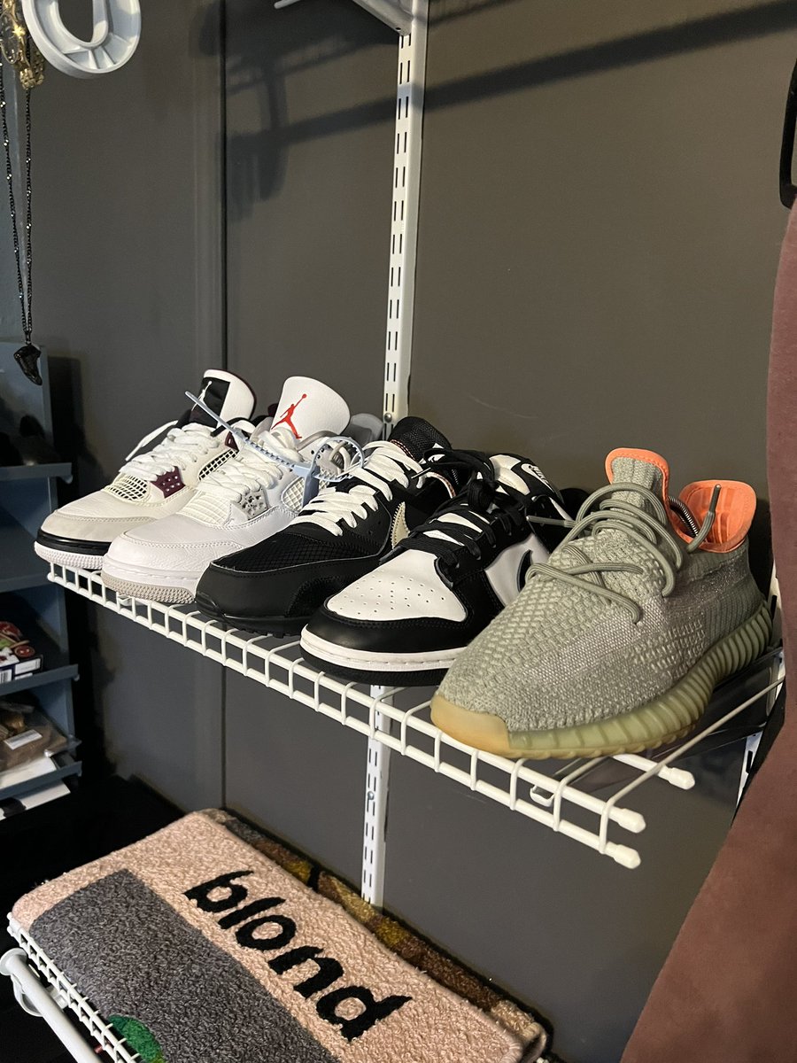 Dropping @kiicksnstuff on ig, everything available feb 10th 
Giveaway feb 10th
Also buying sneakers