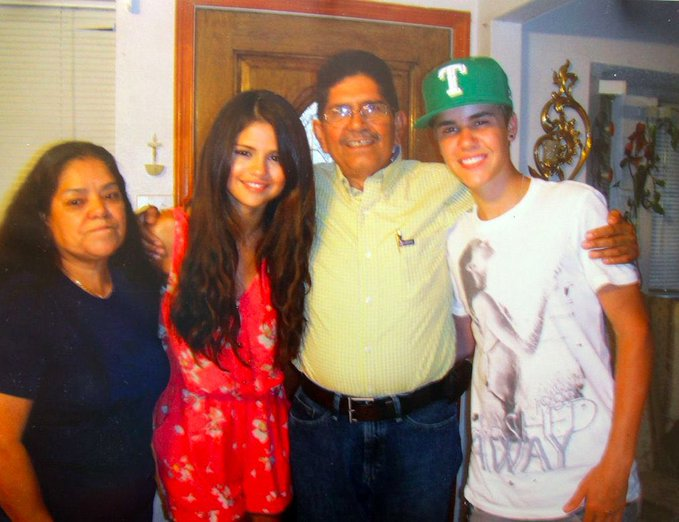 GxlDeLuukDeJong's tweet photo. Como no voy a tener fe si hasta Justin Bieber es fanático de los TIBURONES DE LA GUAIRA https://t.co/jAusylEoiW