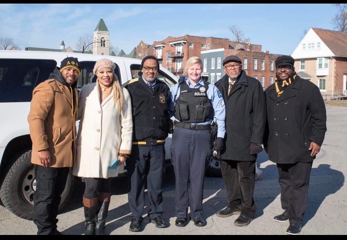 SLMPD's tweet photo. #SLMPD Sgt. Walter &amp; Sgt. Rodman joined 18th Ward Committeewoman Yolonda "Yogi" Yancie and members of the Alpha Phi Alpha Fraternity, Inc. during their annual Dr. King Fountain Park Commemorative Program and Peace March. A good time was had by all! #STL https://t.co/YDJMNF4O09