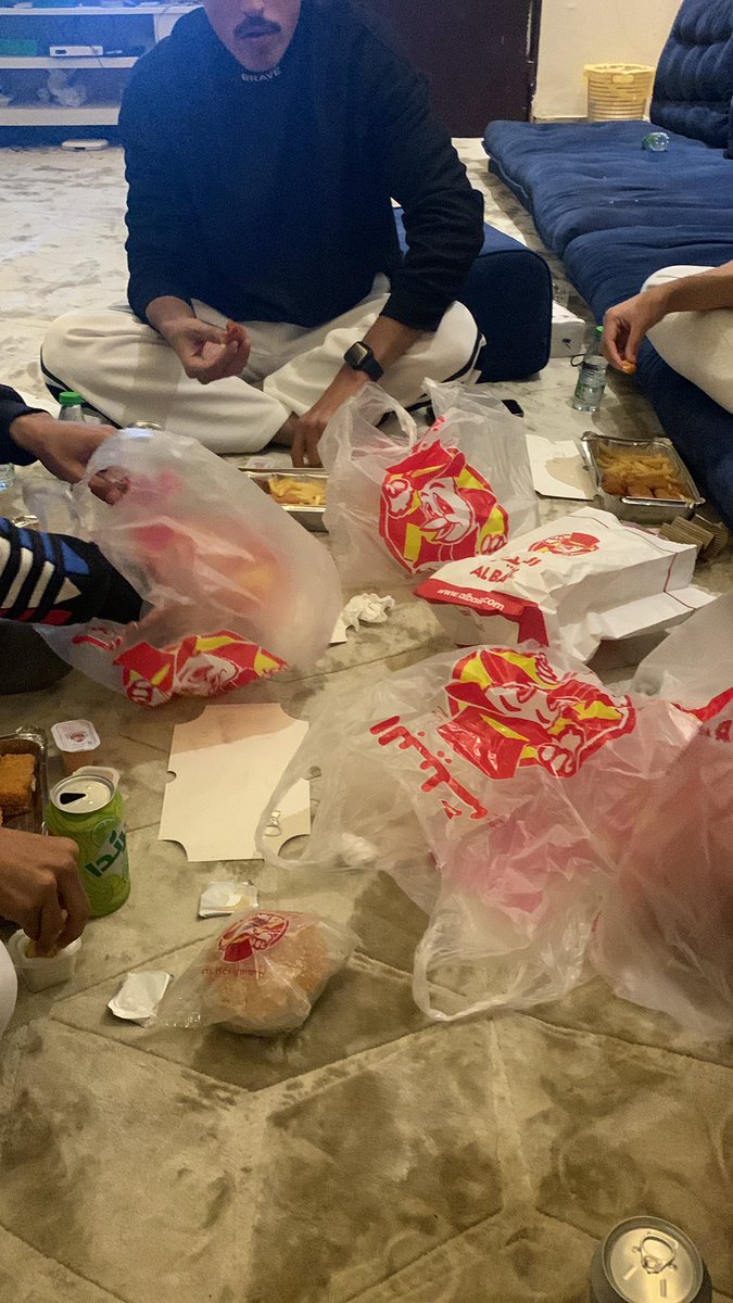 عبدالإله tweet media