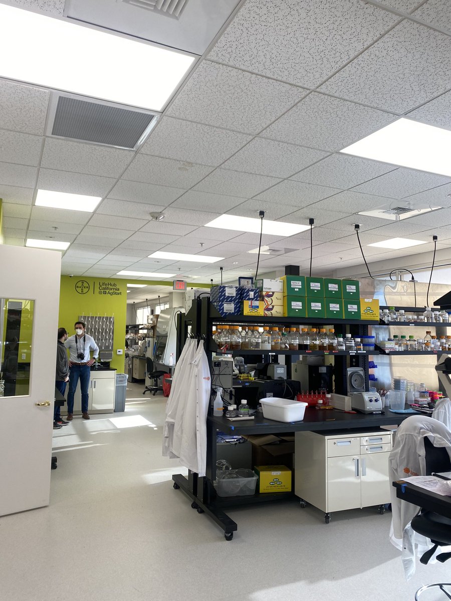 Congrats to <a href="/agstart/">AgStart</a> on their grand opening of their expanded lab space! It’s been so fun to see them scale and help innovative companies grow. 😍🔬#selectsac #foodtech #agtech @selectsac <a href="/CityofWoodland/">Woodland</a>