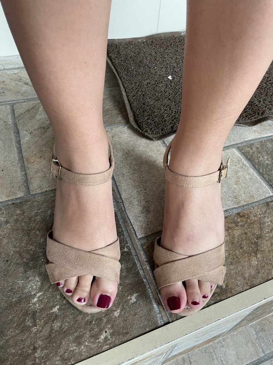 lazymimizz's tweet photo. #feet #feetfinder #feetfethish #packdope #pezinho #packsdefotosyvideos https://t.co/l5CKEvW795