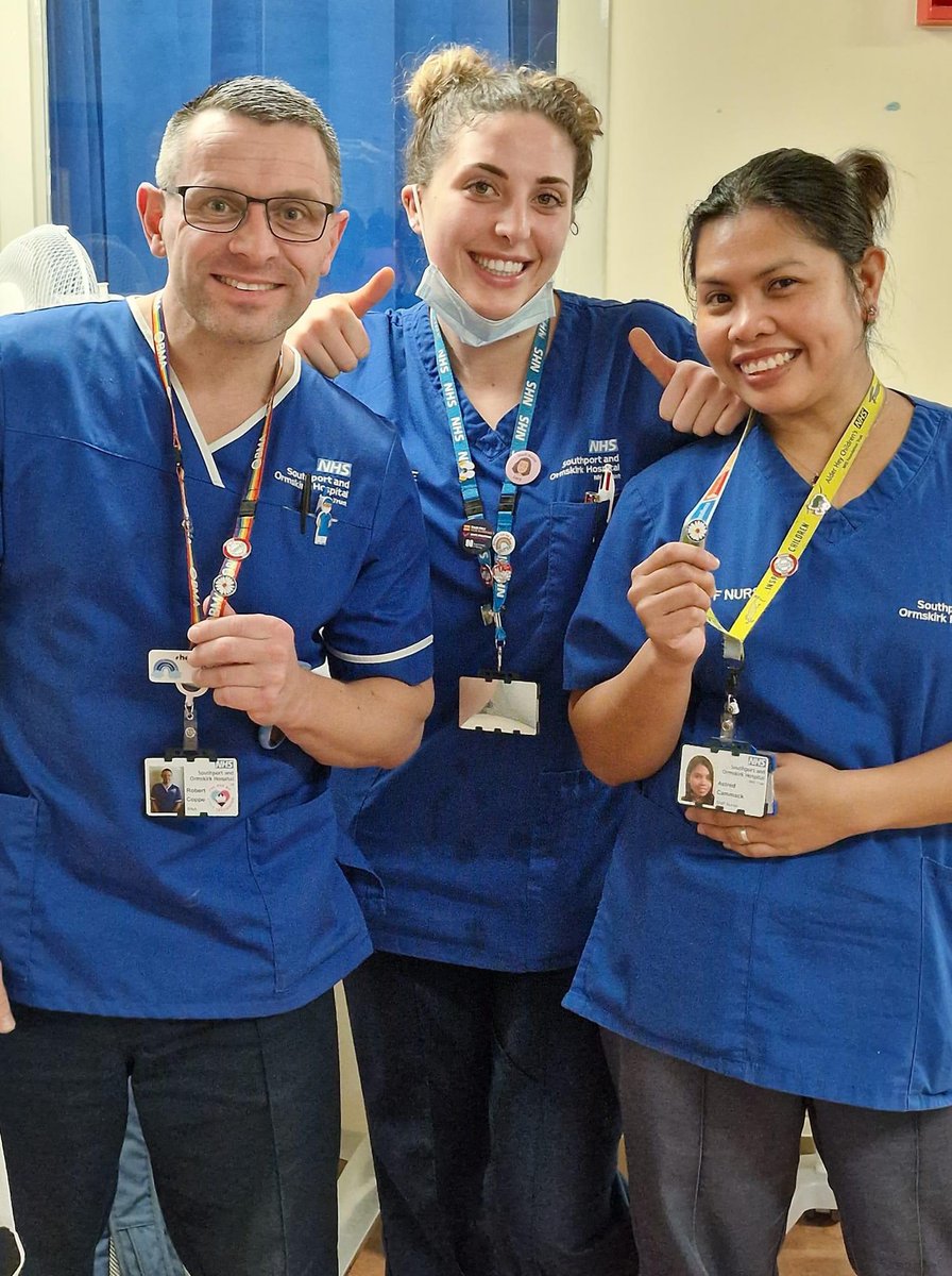 SONHSPreceptor's tweet photo. Muffin magic here today π§
Yes you heard that right!
Muffin magic!
To win a box of delightful muffins my preceptees had to enter a photo competition and here are some of todays marvellous entryβs π
#LetThemEatCake #MuffinMagic #LotsOfSmiles #Preceptorship #DaisyBadge https://t.co/28fnOLNUzQ