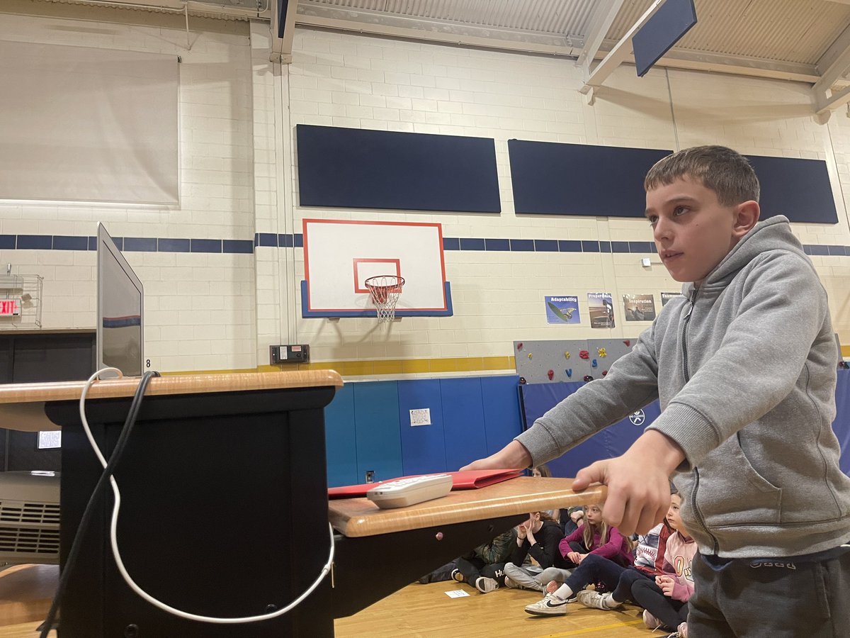 MsLeeHubbard's tweet photo. Ss worked together to generate questions to ask during the interview. We are incredibly grateful to Mr. Abhishek for this meaningful and authentic learning opportunity. #EnhancingTheStudentExperience #DevelopingARamseyGraduate @Hubbard_School https://t.co/FmfwJnpiao