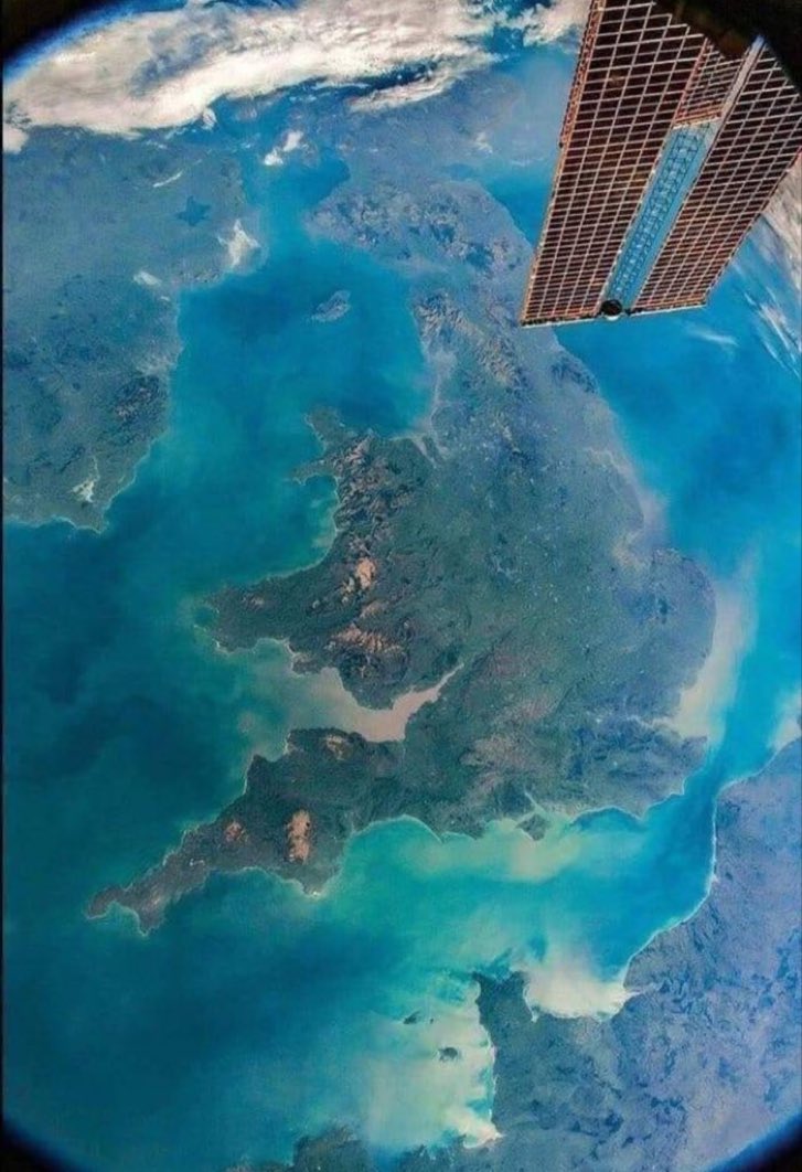 JamesMelville's tweet photo. United Kingdom from space via NASA. https://t.co/BspMKRb1PN