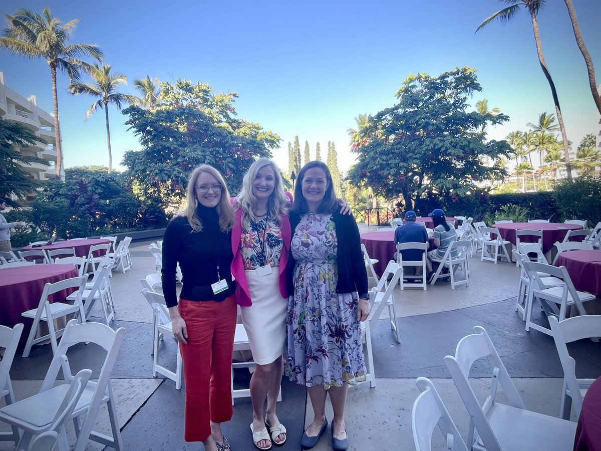 What a joy to lecture along side @PackardAnnie and Dr. Kelly Horst with great topics in #obgyn imaging. 💕@MayoRadiology Tutorials in Diagnostic Imaging in Maui! 🤩 @WHMayoClinic @MayoObGynResFel @MayoGynecology @MayoGRIT