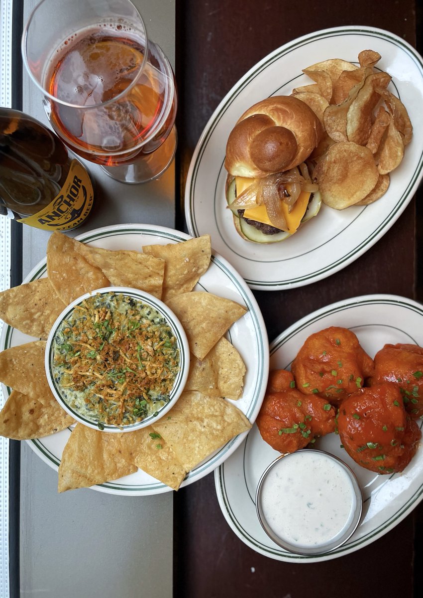 Happy Hour just got a whole lot happier at Joe’s Chicago. Stop in and enjoy our newest bites during Cocktail Hour, Monday through Friday from 2pm-4pm in the bar #joesseafood