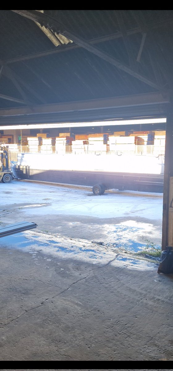 Absolute blinder in Aston martin 'Skyfall silver' 😘🤌...On her way over to internals with <a href="/RPCS18/">Robert Pinto</a>, for her bespoke fit out! 🔨🪚...We will have to start giving out complimentary sunglasses with our boats! 😎
<a href="/BickerBoats/">Bickerstaffe Boat Company</a>
#shesabickerstaffe