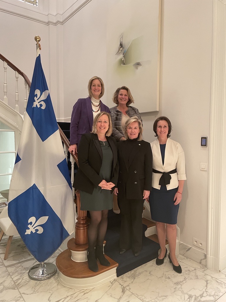 À l’occasion de la mission à Bruxelles de <a href="/M_Biron/">Martine Biron</a>,  ministre <a href="/MRIF_Quebec/">Relations internationales du Québec</a> et resp. de la Condition féminine, nous avons eu le plaisir d’accueillir plusieurs expertes des questions liées à la condition féminine et à l’#égalité.
Merci aux participantes dynamiques et inspirantes!