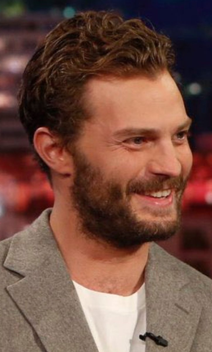 🌒🌟 Good night my friends. May you have a night full of special and happy moments. Sweet dreams to all. #JamieDornan 😴😴