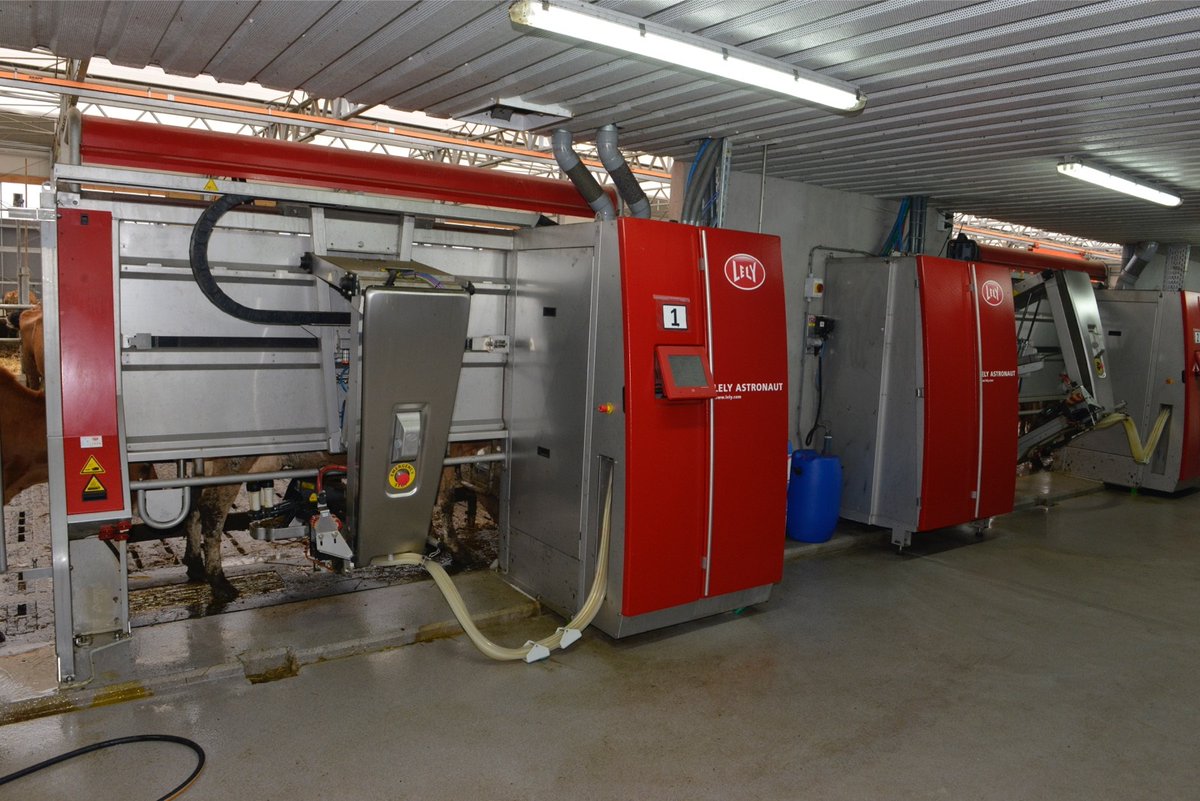 Een verdienmodel voor advocatenkantoren in de VS: het indienen van schadeclaims tegen robotfabrikanten. Lely schikte voor 49,5 miljoen dollar, maar is duidelijk niet eens met de aantijgingen. 
bit.ly/3XzjgFQ