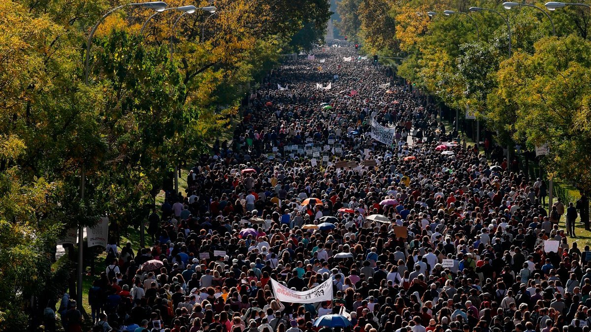 Katharine Ainger tweet media