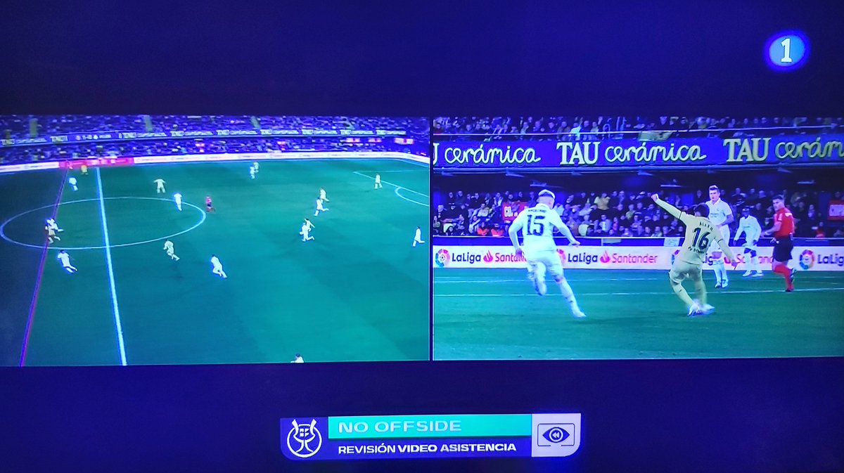 FJRealMadridCF's tweet photo. Espera, espera, es una coña esto, ¿no?.
Esa línea ahí en donde les ha salido del nardo, sin ser paralela a la del campo, encima esta el césped combado JAJAJA
¿Algo que decir? @_naxotellado https://t.co/CFr4ue7fGm